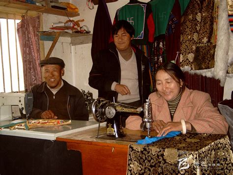 色达县残联助残疾人就业创业---甘孜日报