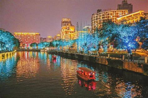 四川成都锦江夜游，据说很多本地人都不太推荐游客去，为什么？|锦江|成都|游客_新浪新闻