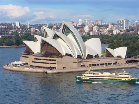 Downtown Sydney skyline | Online Courses Australia with Certificates ...