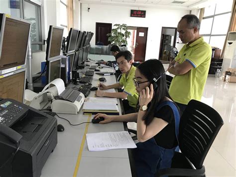 广东省汕头市某房地产小区监控室拼接屏