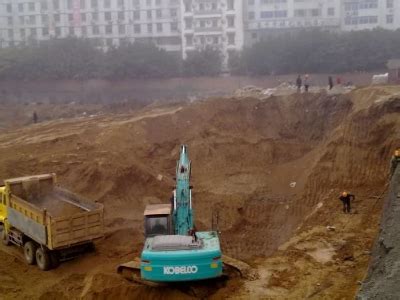 土方工程施工安全生产标准化做法-哈尔滨金亿土方工程有限责任公司