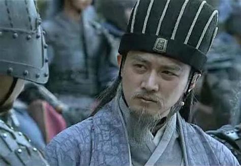 《新三国》诸葛亮真是用兵如神，刘备在一旁听得一愣一愣的太逗了_腾讯视频