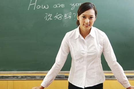 小学老师和中学老师哪个发展前景更好？哪个教师资格证好考？