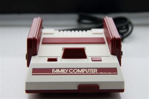 源自1983 任天堂经典红白机拆解-任天堂,Nintendo,Famicom,源自,1983,经典,红白机,拆解-驱动之家