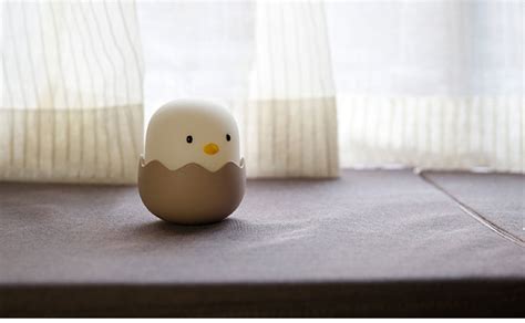 创意可爱蛋壳小鸡LED光控小夜灯 插电喂奶灯 鸡年礼品 卡通灯-阿里巴巴