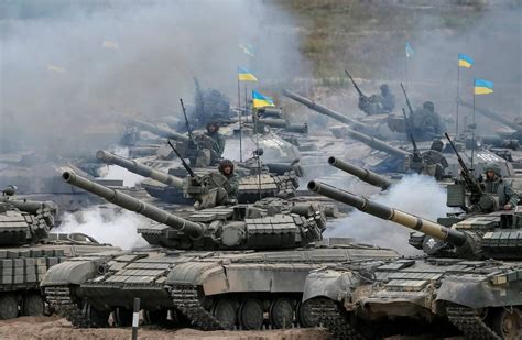 乌克兰新总统遭遇“下马威”：权力大幅削减！乌议会为何站在人民对立面？__凤凰网