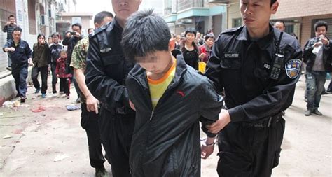 人民日报：13岁少年杀害10岁女孩 悲剧何以再次上演_凤凰网