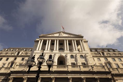 Traderzy spodziewają się już tylko jednej obniżki stóp Banku Anglii w 2024 r. - Puls Biznesu - pb.pl