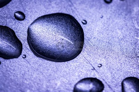 金属表面水滴的宏图高清图片下载-正版图片305244241-摄图网