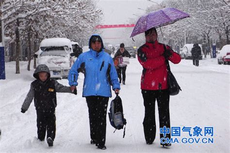 新疆阿勒泰市降下入冬来第一场暴雪-中国气象局政府门户网站
