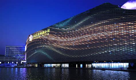 上海吴中路爱琴海购物公园-案例展示-上海光联照明有限公司