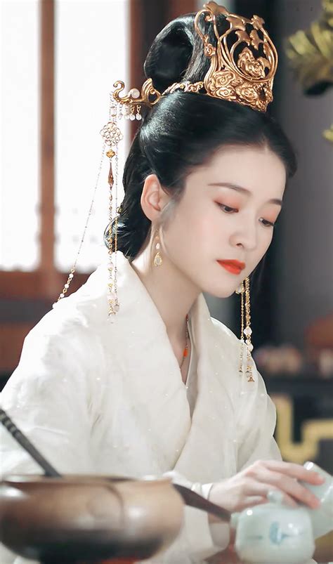 张雪迎图片