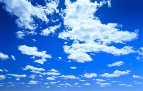 蓝色天空图片-美丽的蓝色天空景色素材-高清图片-摄影照片-寻图免费打包下载