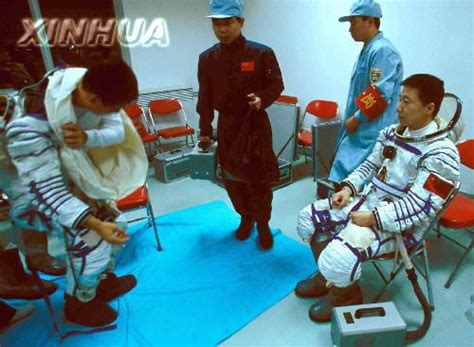 航天员杨利伟在训练中（图）----中国科学院