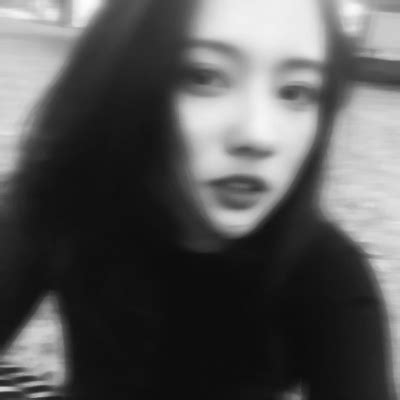 黑白模糊头像图片