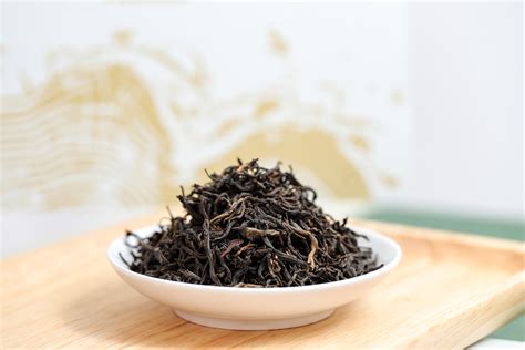 【古树滇红茶】古树滇红茶的功效与作用_古树滇红茶的正确泡法_绿茶说