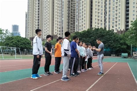 淮南师范学院工会举办教职工掼蛋比赛