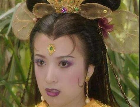 西游记：孔雀公主跳舞，一首《月光下的凤尾竹》经典啊_腾讯视频