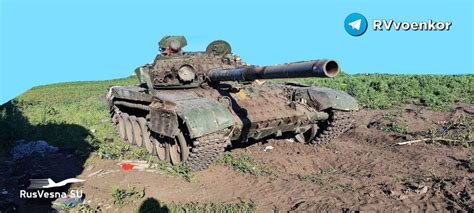 俄乌爆发战争，俄军频繁吃瘪，战场遗弃主战坦克，西方又捡了便宜|主战坦克|俄罗斯|军队_新浪新闻