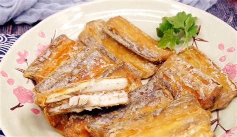 油炸带鱼怎么做好吃又简单 干炸带鱼的烹饪技巧分享_知秀网
