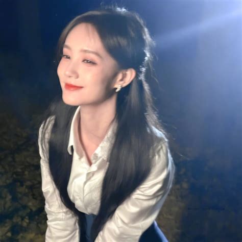 李一桐非主流头像