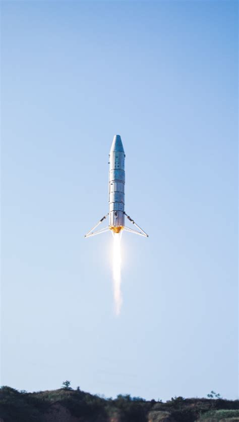 我国完成最大速度近2.3马赫的双轨火箭橇试验_凤凰网视频_凤凰网