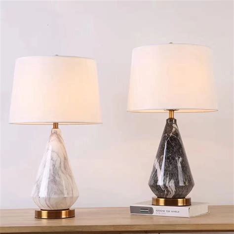 实木小台灯 北欧日式卧室床头灯 现代简约温馨实木灯原木质小台灯-阿里巴巴