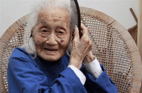 83岁老夫妻同一天离世，一辈子不离不弃，网友：感动！