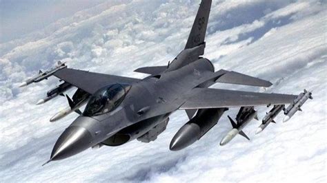 俄乌冲突可能要失控！欧洲盟友不顾美国反对，坚决援乌F16战机
