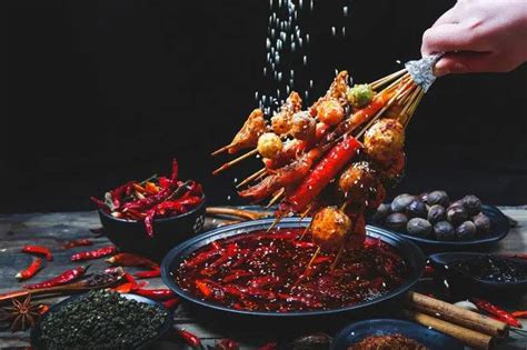 中国美食大全 国内小吃之都十大排行榜出炉|中国八大菜系|花溪王记牛肉粉_凤凰旅游