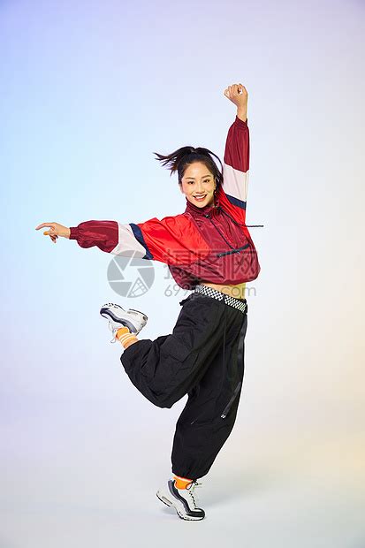 街舞女生头像温柔