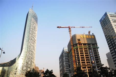 高高的深圳新地标 低低的中国建筑 - 知乎