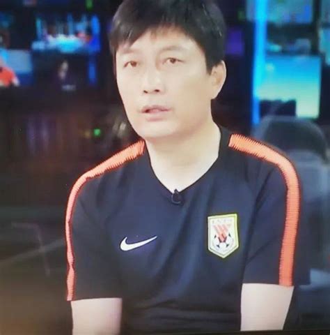 官宣！中国男足主教练是他！__财经头条