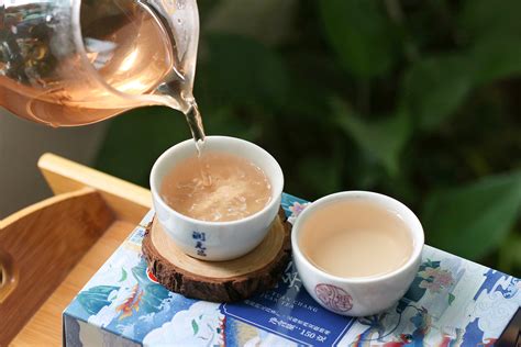 【普洱茶泡法】紫娟茶的冲泡方法-润元昌普洱茶网