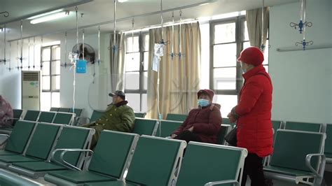医院挂水图片