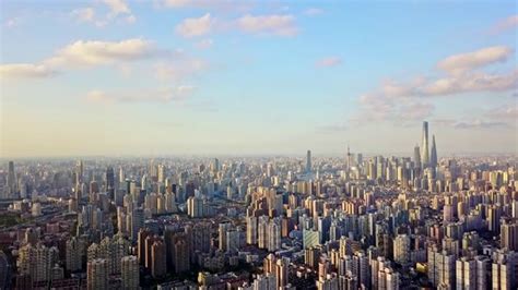 晴朗天气下的上海浦西与浦东大场景4K航拍视频视频素材_ID:VCG229985423-VCG.COM