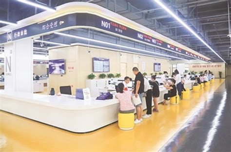 争当“金牌店小二”，上海普陀发布优化营商环境4.0版本|界面新闻