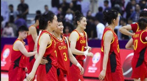 《全场集锦》【回放】女篮奥运落选赛：韩国vs中国 第1节