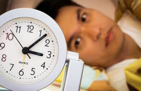 11点睡5点到6点醒要警惕-改善早醒最好的方法有哪些-趣丁网
