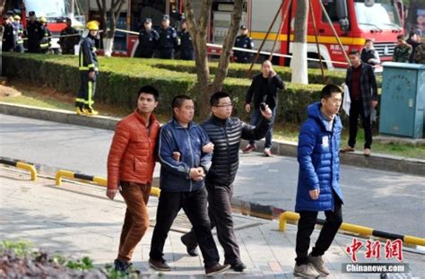 南昌酒店重大火灾事故续：对七名涉案人员批准逮捕_新闻中心_中国网