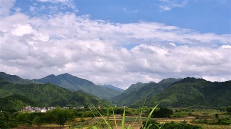 铅山云雾飘渺仙山岭 好似一幅水墨山水画（图）凤凰网江西_凤凰网