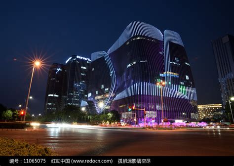 郑州郑东新区太格茂广场夜景高清图片下载_红动中国