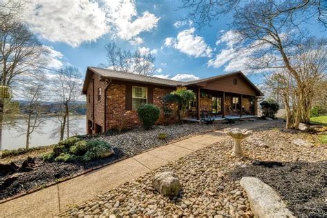 215 Gayview Dr SW, Knoxville, TN 37920 | MLS# 1225505 | Trulia