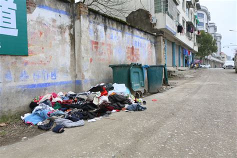 社会福利院旁边惊现垃圾街（图）-杭网原创-杭州网