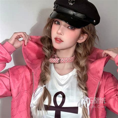 马尾辫甜美女生头像图片