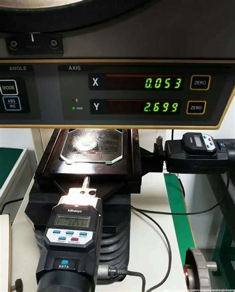 二手三丰投影仪PJ-3000-二手工具测量仪-试验检测量仪-二手机床