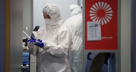 俄传染病医生称存在新的数波疫情风险 因为变异病毒会让人二次感染 - 2021年6月16日, 俄罗斯卫星通讯社