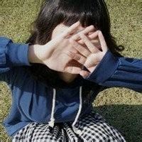 遮住脸的头像女生温柔