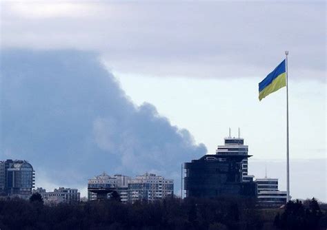乌克兰能源设施被毁 宣布停止对欧供电
