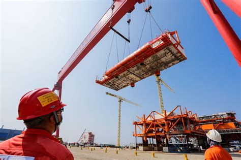 渤海亿吨级大油田工程建设取得重大进展